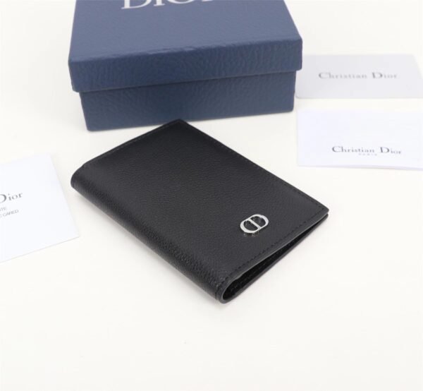 Vertical Bi-Fold Card Holder