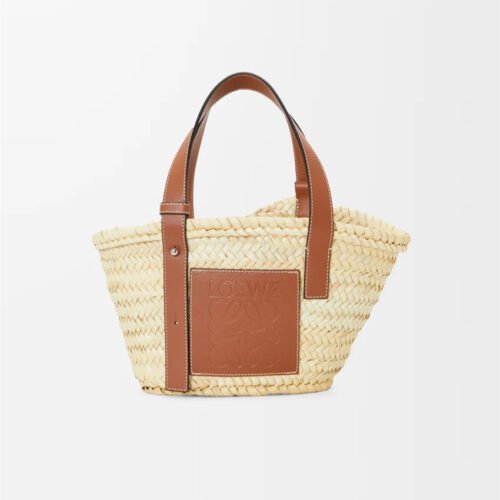 327.02 (1) Small Basket bag in palm leaf and calfskin
