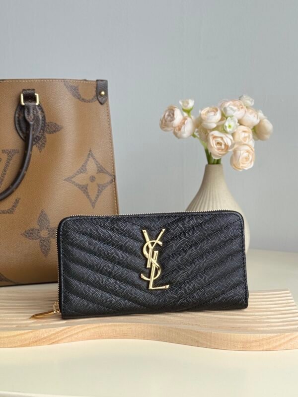 358094BOW011000 (1) CASSANDRE MATELASSÉ ZIP AROUND WALLET IN GRAIN DE POUDRE LEATHER