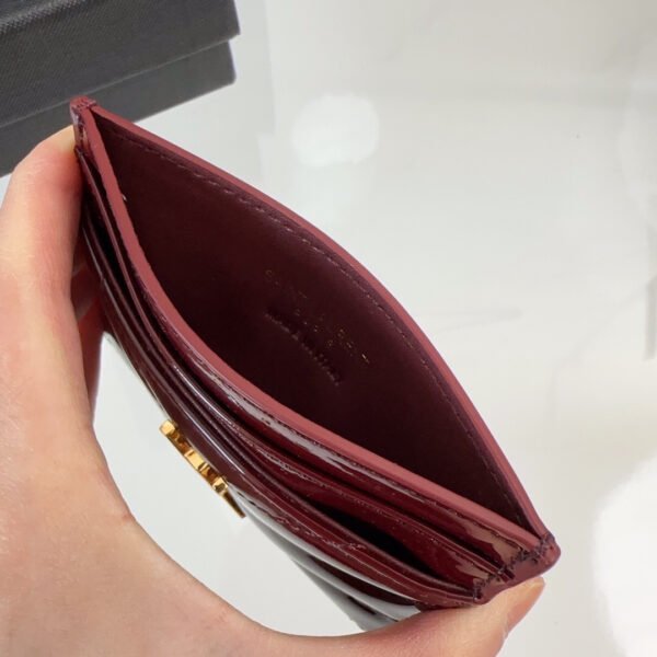 CASSANDRE MATELASSÉ CARD CASE IN PATENT LEATHER