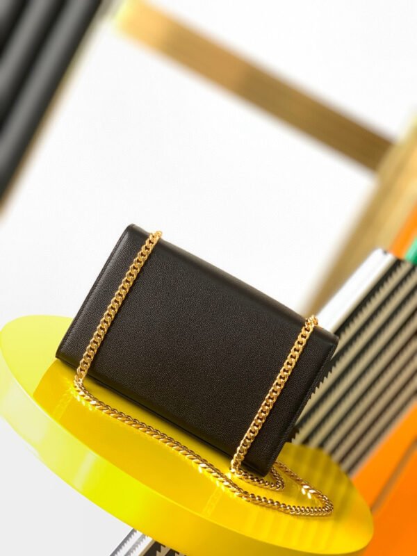 474366BOW0J1000 (3) KATE SMALL TASSEL IN GRAIN DE POUDRE EMBOSSED LEATHER