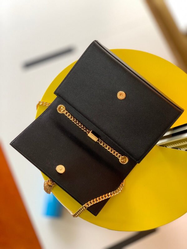 474366BOW0J1000 (5) KATE SMALL TASSEL IN GRAIN DE POUDRE EMBOSSED LEATHER