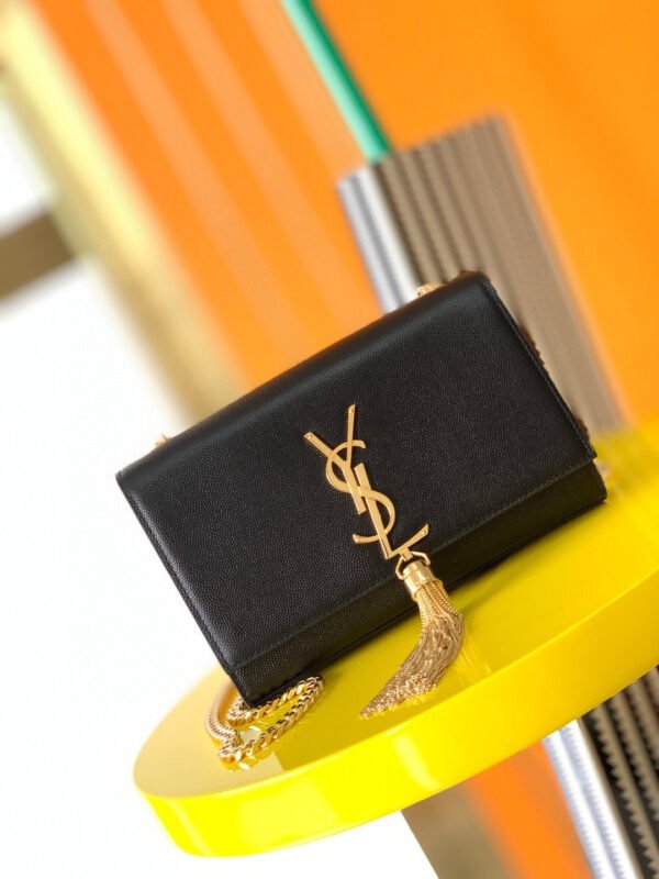 474366BOW0J1000 (7) KATE SMALL TASSEL IN GRAIN DE POUDRE EMBOSSED LEATHER