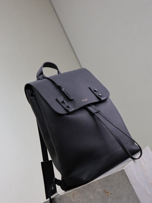 480585DTI0Z1000 (3) SAC DE JOUR BACKPACK IN GRAINED LEATHER