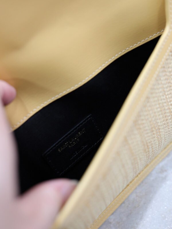 5657392UF2W9985 (3) UPTOWN POUCH IN MICRO RAFFIA