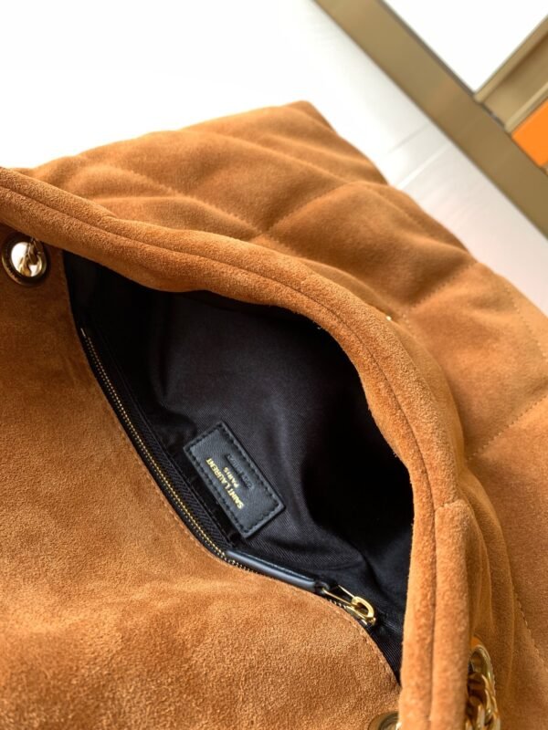 5774761U8377761 (1) PUFFER SMALL IN SUEDE