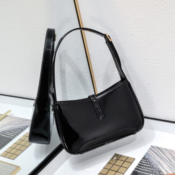 657228B870W1000 (2) LE 5 À 7 IN PATENT LEATHER