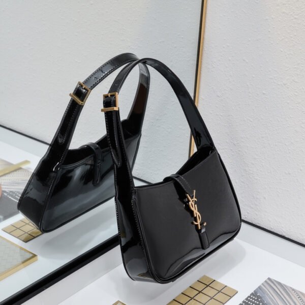 657228B870W1000 (4) LE 5 À 7 IN PATENT LEATHER