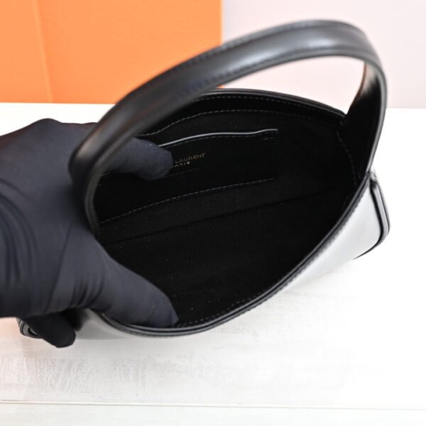 7103182R20W1000 (5) MINI LE 5 À 7 IN SMOOTH LEATHER