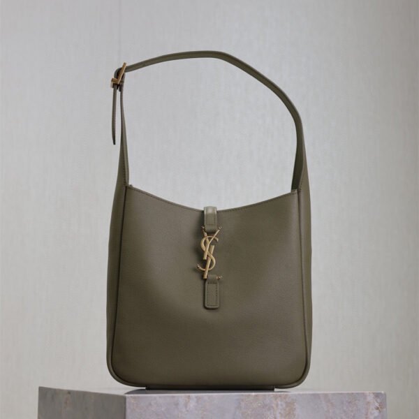 713938AAAUQ3798 (2) LE 5 À 7 SUPPLE SMALL IN GRAINED LEATHER