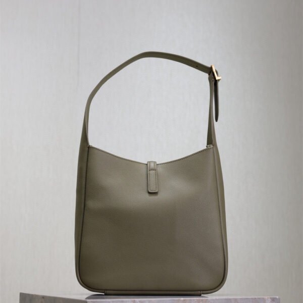 713938AAAUQ3798 (3) LE 5 À 7 SUPPLE SMALL IN GRAINED LEATHER