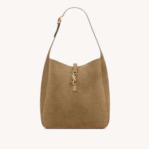 LE 5 À 7 SUPPLE LARGE IN SUEDE