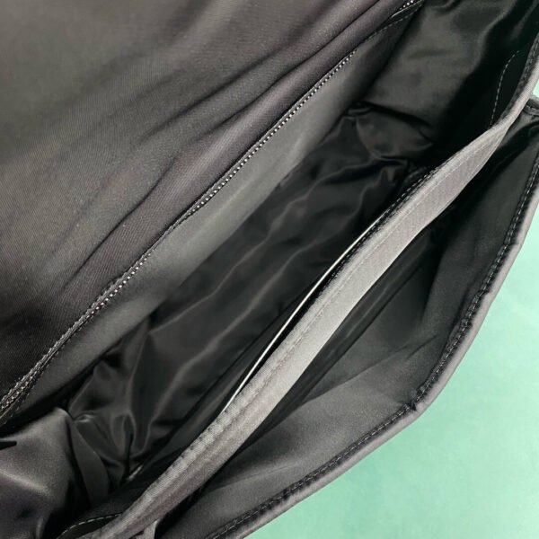 NIKI MESSENGER IN ECONYL®