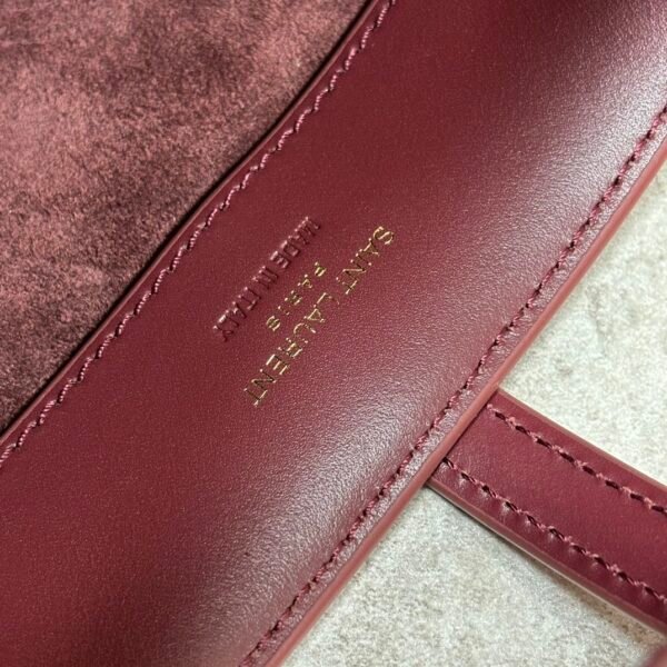 LE 37 MINI IN SHINY LEATHER