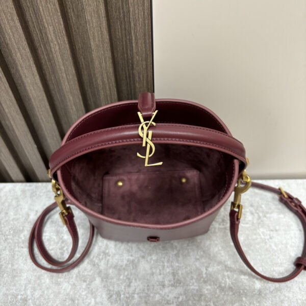 LE 37 MINI IN SHINY LEATHER