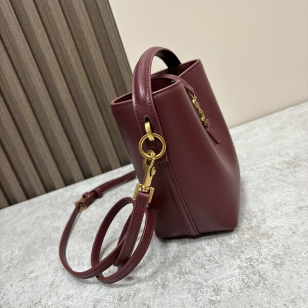 LE 37 MINI IN SHINY LEATHER