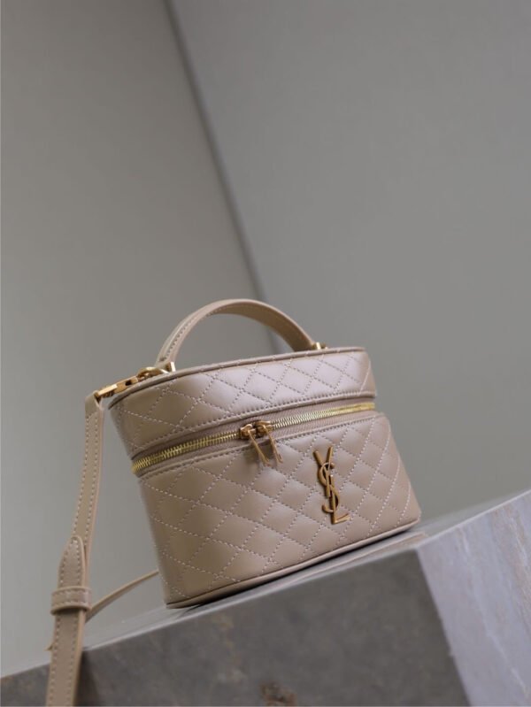 GABY VANITY BAG IN LAMBSKIN