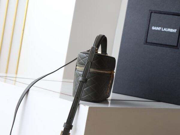 GABY VANITY BAG IN LAMBSKIN