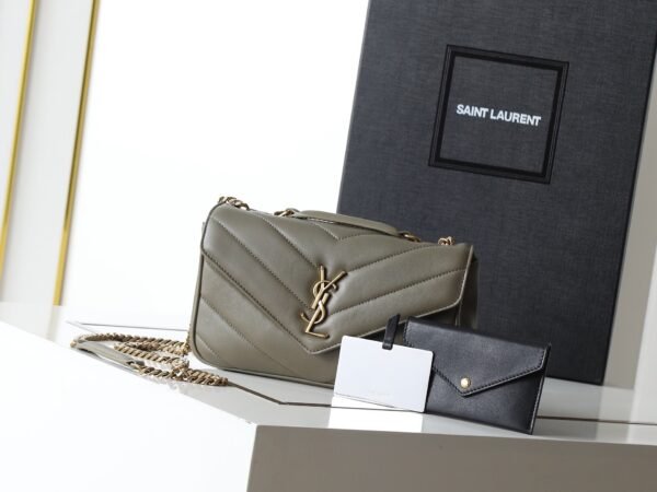 801437AAEAX3775 (2) LOULOU SMALL IN MATELASSÉ LAMBSKIN