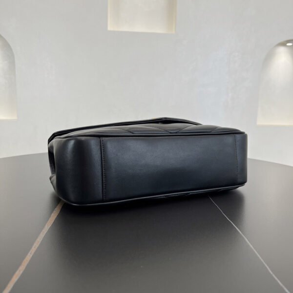 801439AAEAX1000 (3) LOULOU MEDIUM IN MATELASSÉ LAMBSKIN