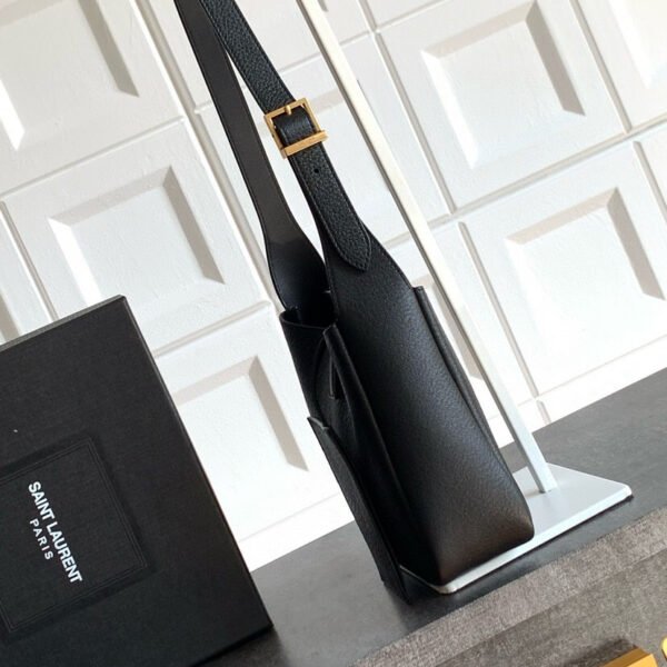 809461AADUU1000 (4) LE 5 À 7 SUPPLE BABY IN GRAINED LEATHER