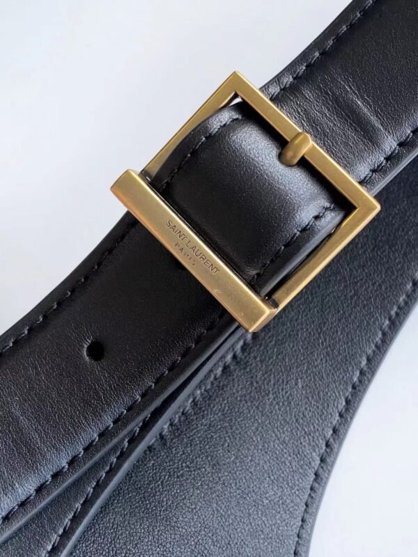 LE 5 À 7 SUPPLE SMALL IN RAFFIA AND LEATHER