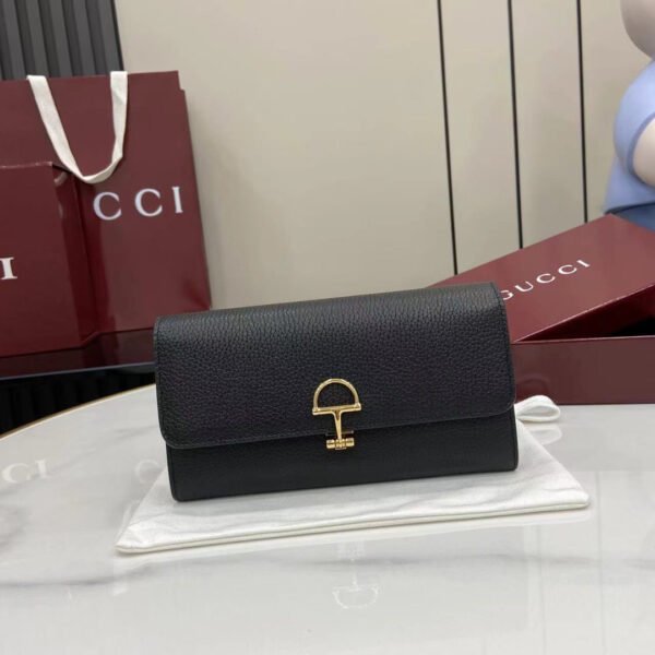 828147 AAEAO 1000 (4) GUCCI SOFTBIT CONTINENTAL WALLET
