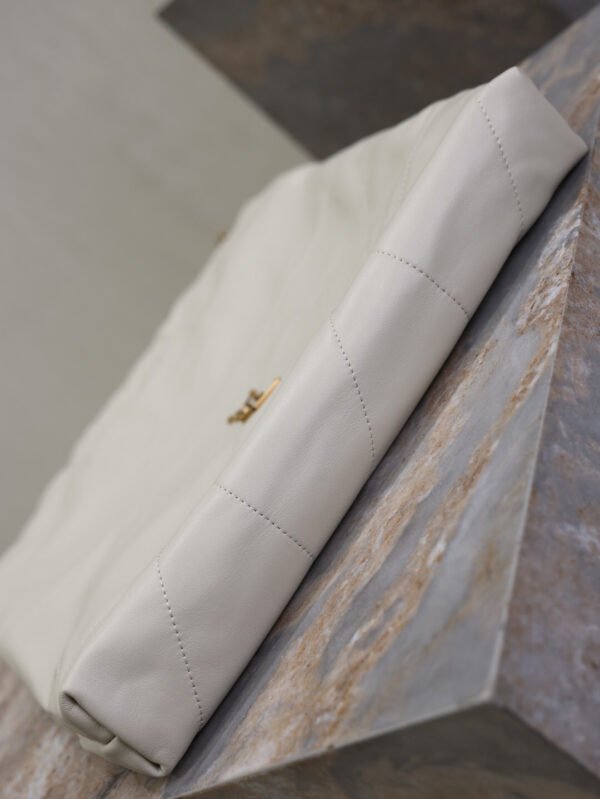 JAMIE LARGE POCHON IN LAMBSKIN