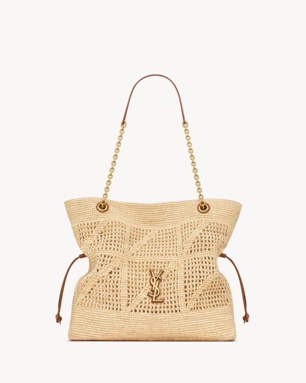 JAMIE SHOPPING IN RAFFIA