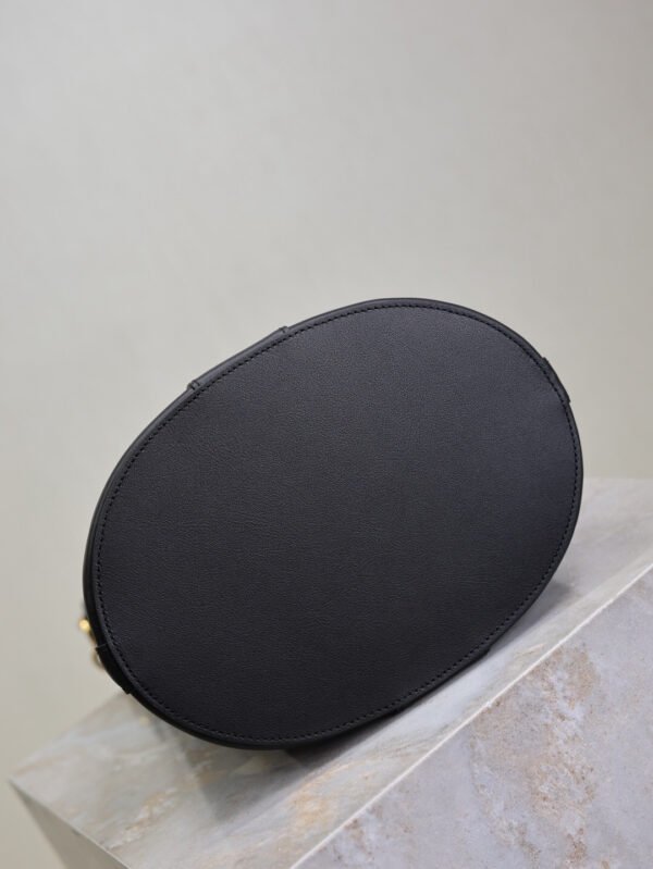 840891AAEZC1000 (5) Y TOP-HANDLE BUCKET IN LEATHER