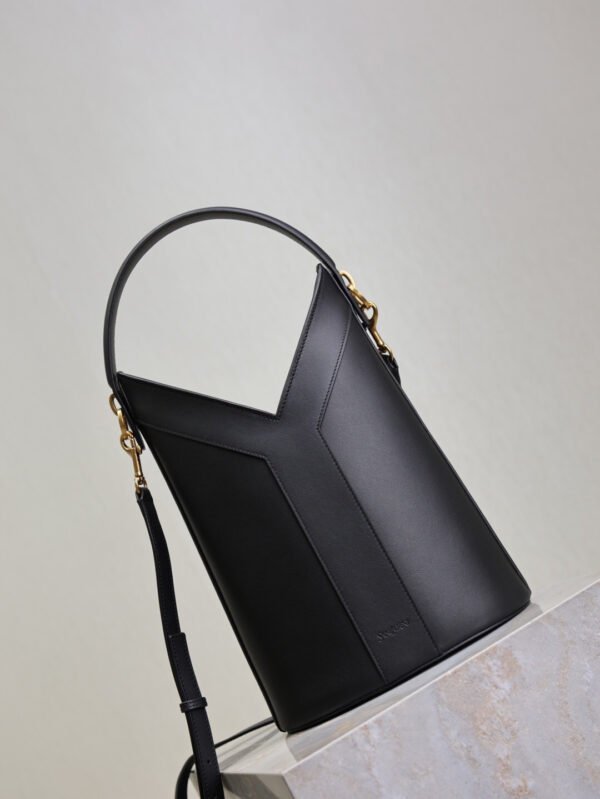 840891AAEZC1000 (6) Y TOP-HANDLE BUCKET IN LEATHER