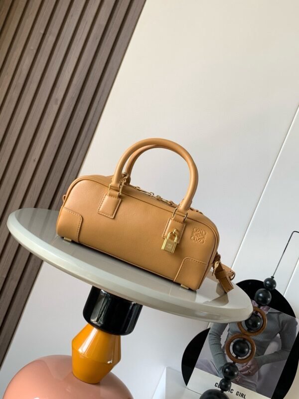 A039N23X01 brown (3) Amazona 23 cropped bag in nappa calfskin