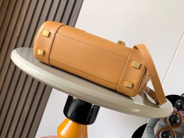 A039N23X01 brown (3) Amazona 23 cropped bag in nappa calfskin