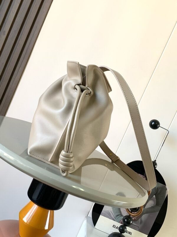 Medium Flamenco clutch in nappa calfskin