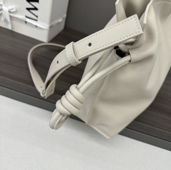 A411FC1XBF (5) Medium Flamenco clutch in nappa calfskin