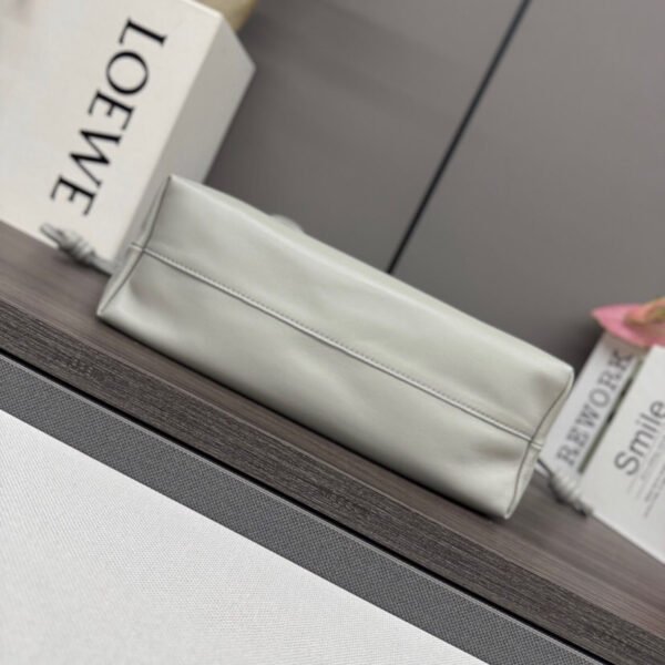 A411FCRX02 (3) Medium Flamenco purse in mellow nappa lambskin