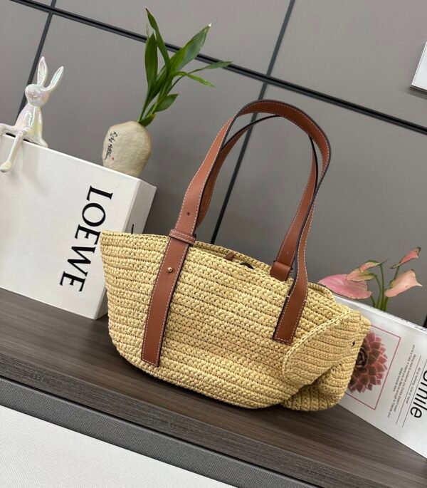 Small Elephant basket in raffia and calfskin