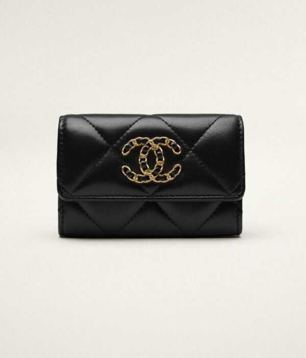 AP1790 (1) CHANEL 19 FLAP CARD HOLDER