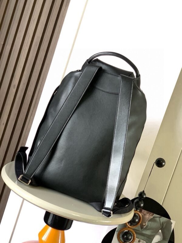 Flamenco backpack in shiny supple calfskin