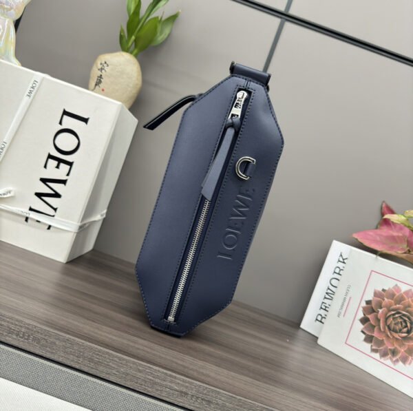 Convertible sling in classic calfskin