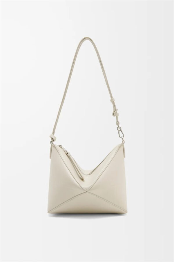 C510PT1X01 (1) Puzzle Fold pouch in shiny nappa calfskin