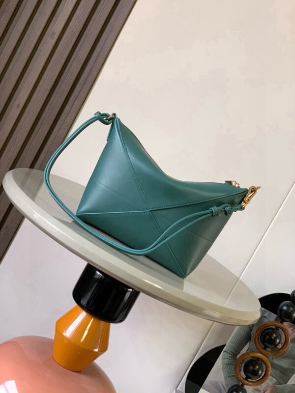 C510PT1X01 (2) Puzzle Fold pouch in shiny nappa calfskin