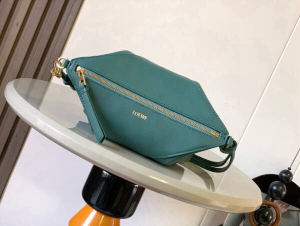 C510PT1X01 (3) Puzzle Fold pouch in shiny nappa calfskin