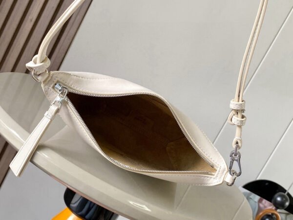 C510PT1X01 (3) Puzzle Fold pouch in shiny nappa calfskin