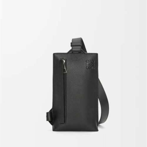 C660P02X01 (1) Vertical T Pocket in soft grained calfskin