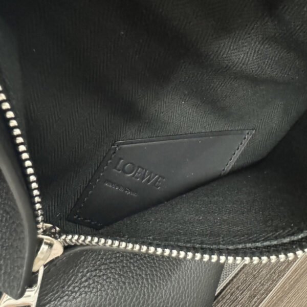 Vertical T Pocket in soft grained calfskin