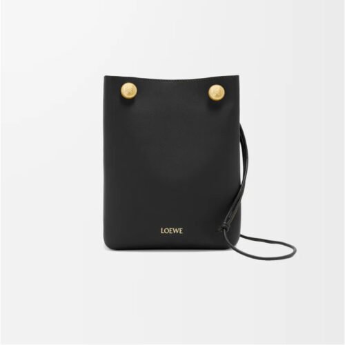 Pebble pouch in smooth calfskin