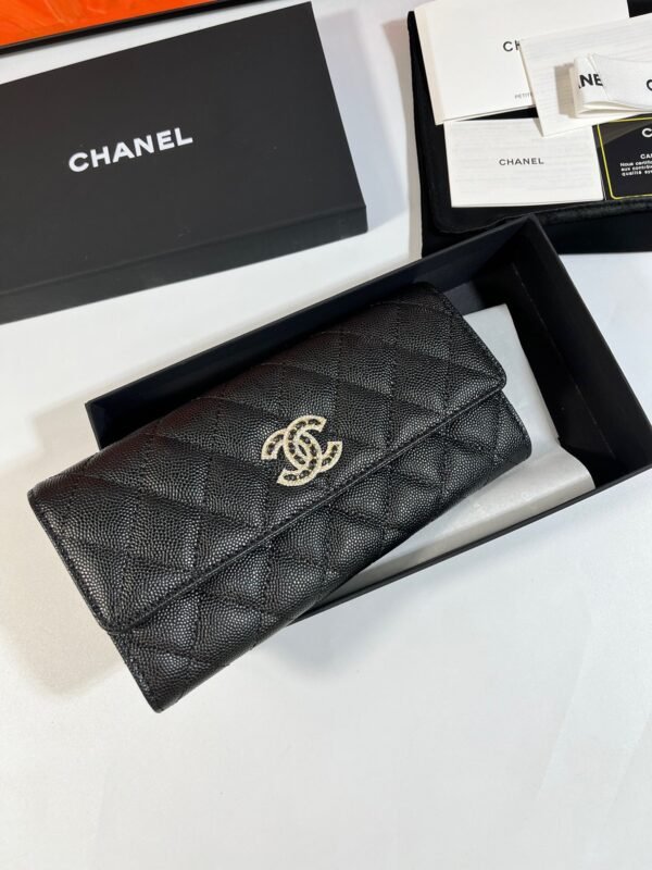 Caviar Quilted Crystal CC Large Gusset Flap Wallet black (2) Caviar Quilted Crystal CC Large Gusset Flap Wallet