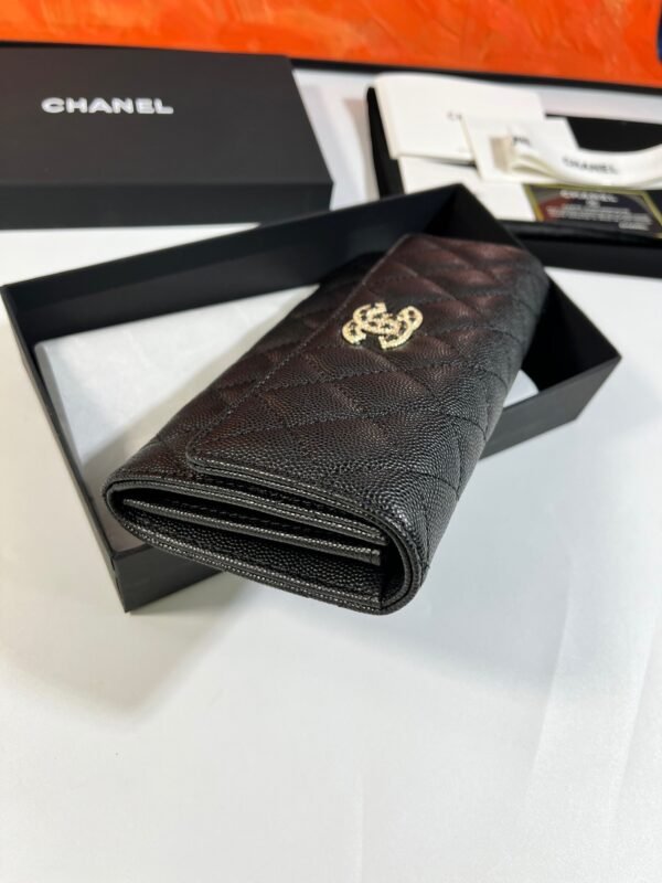 Caviar Quilted Crystal CC Large Gusset Flap Wallet black (3) Caviar Quilted Crystal CC Large Gusset Flap Wallet