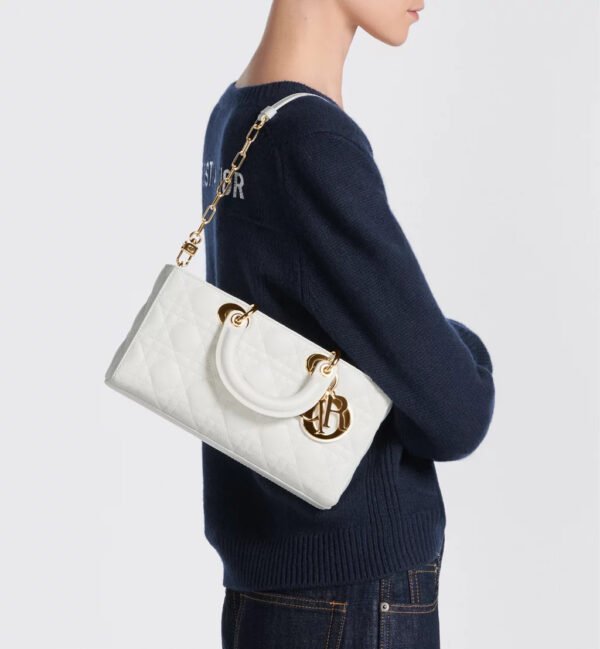 M0540ONGE_M030 Dior Medium Lady D-Joy Bag White